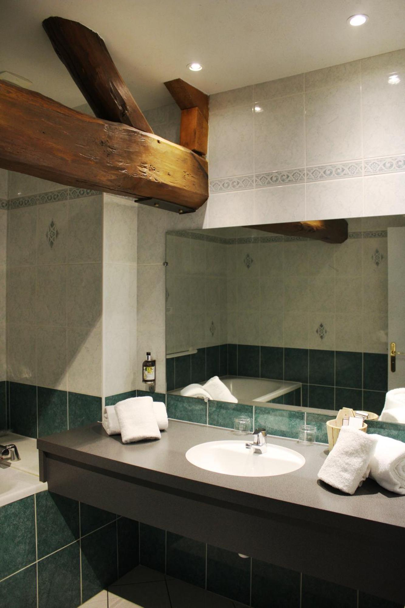 Auberge Du Lac, Sure Hotel Collection By Best Western Mesnil-Saint-Père エクステリア 写真