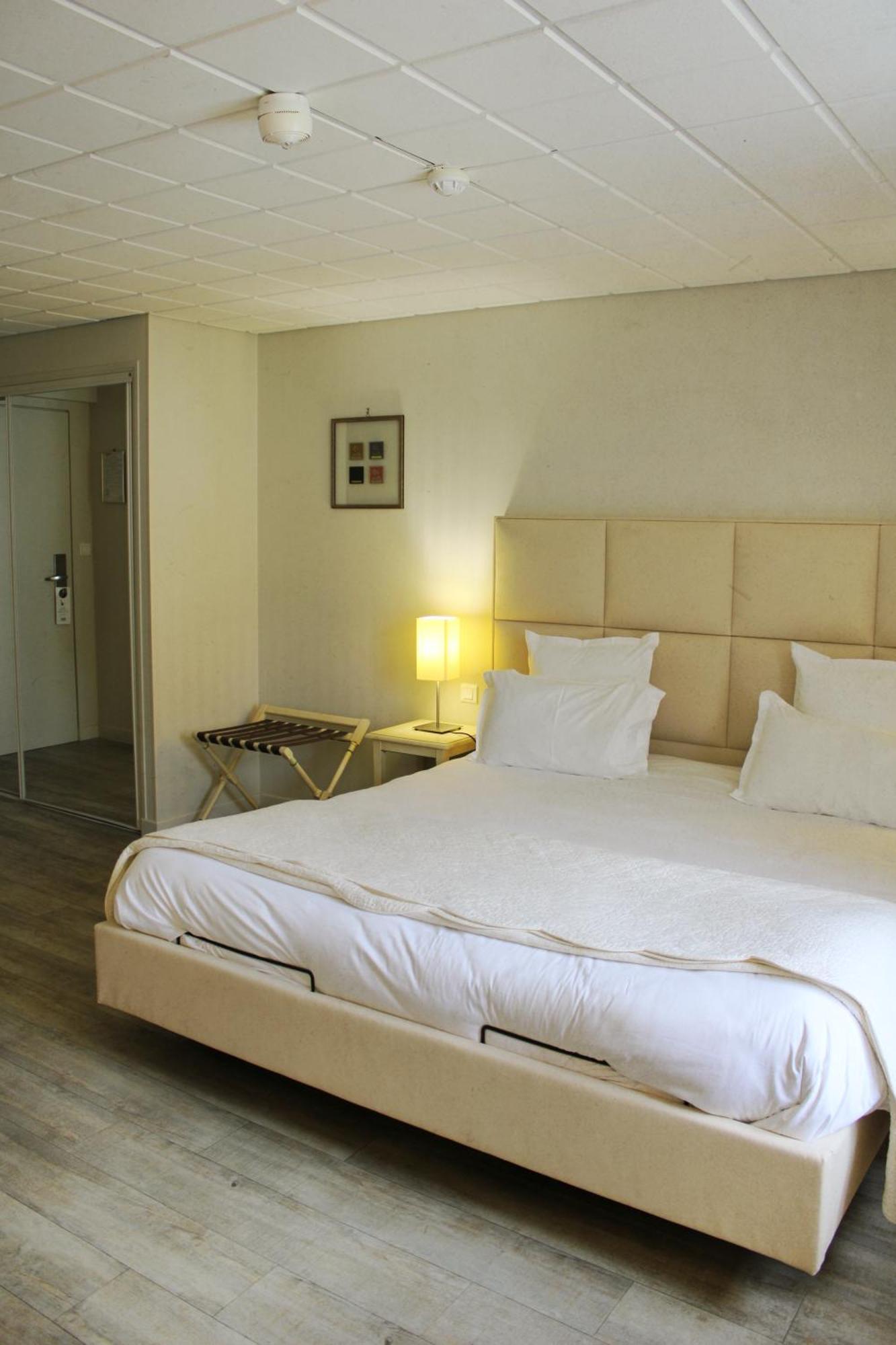 Auberge Du Lac, Sure Hotel Collection By Best Western Mesnil-Saint-Père エクステリア 写真