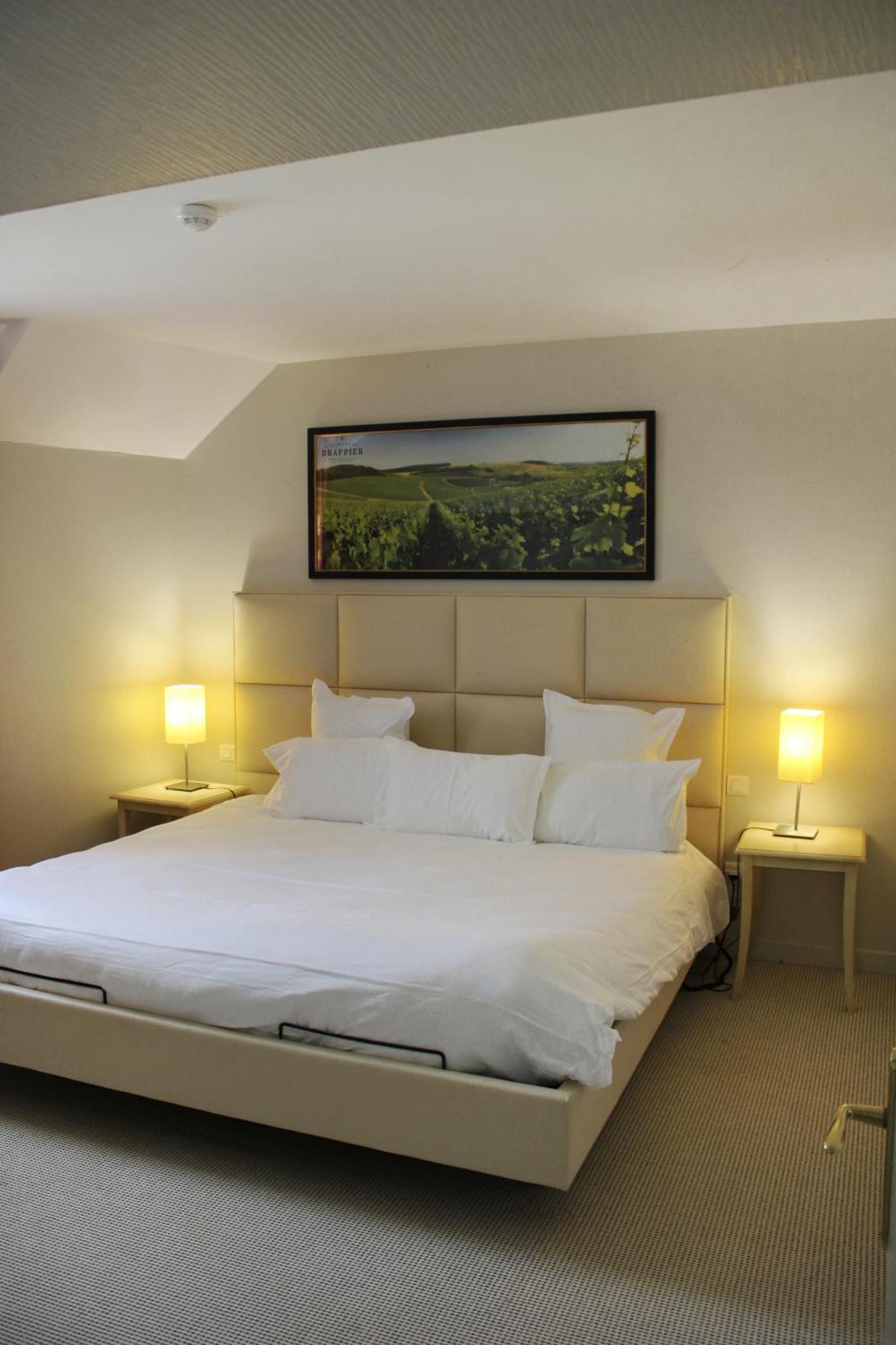 Auberge Du Lac, Sure Hotel Collection By Best Western Mesnil-Saint-Père エクステリア 写真