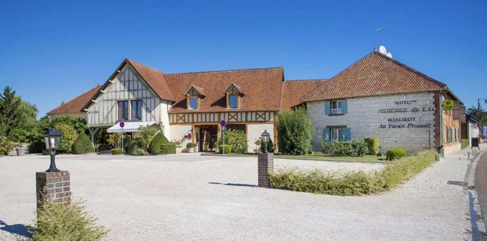 Auberge Du Lac, Sure Hotel Collection By Best Western Mesnil-Saint-Père エクステリア 写真